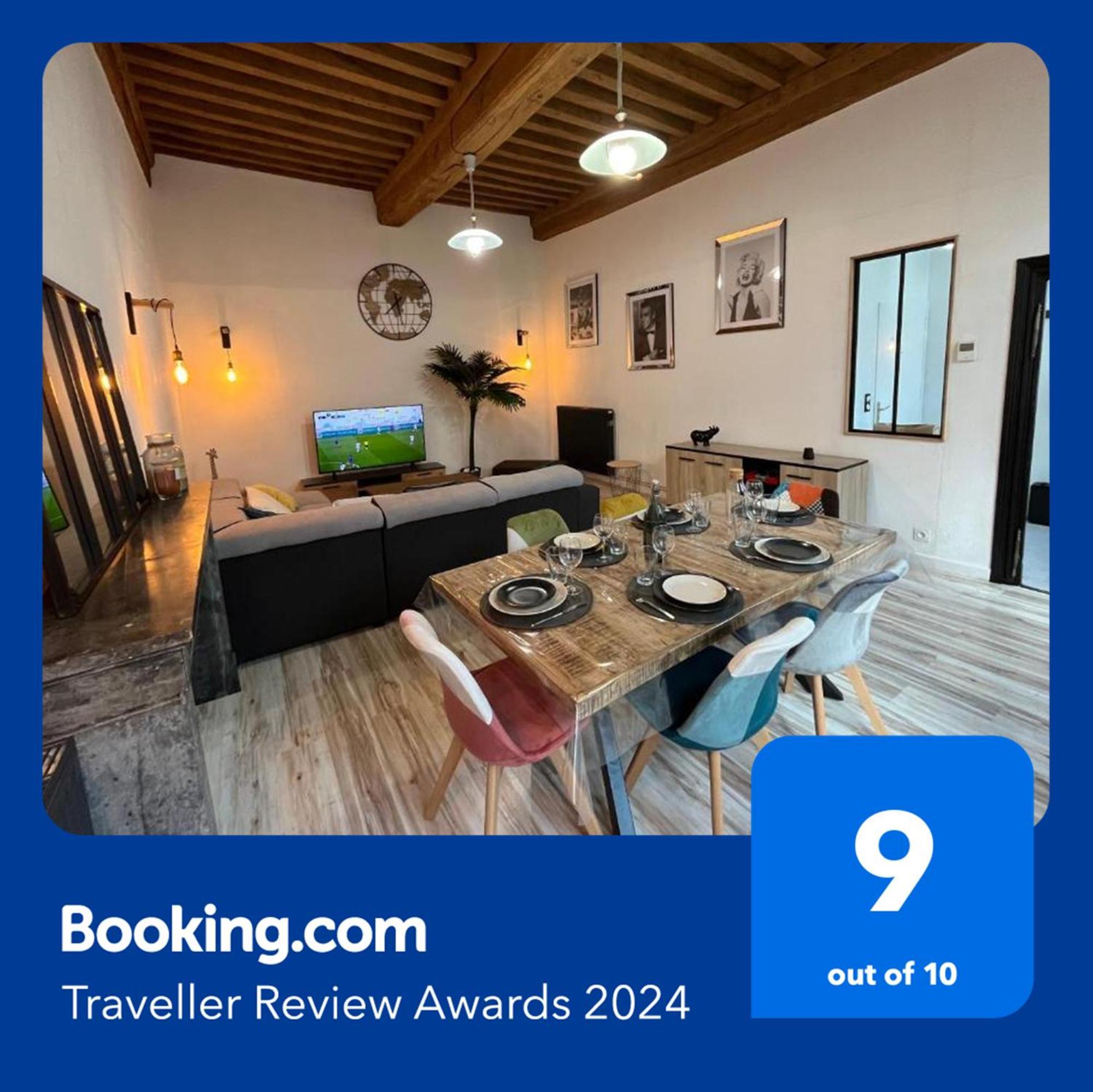 Appartement 6 Personnes - Au Coeur Du Centre Ville ปาเรย์-เลอ-มนยาล ภายนอก รูปภาพ